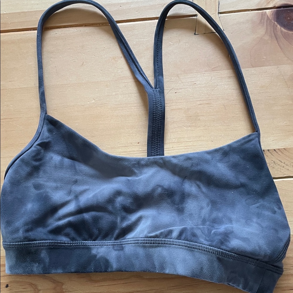 Flow Y Nulu lululemon athletica sports bra light size 2
